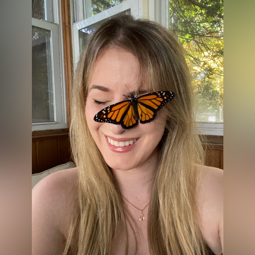 Meet your Posher, Danielle